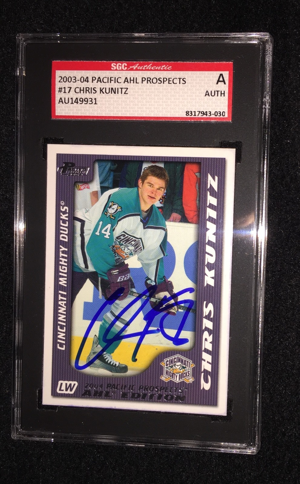 CHRIS KUNITZ SIGNED 2003/04 PACIFIC AHL PROSPECTS CARD #17 SGC AUTHENTICATED