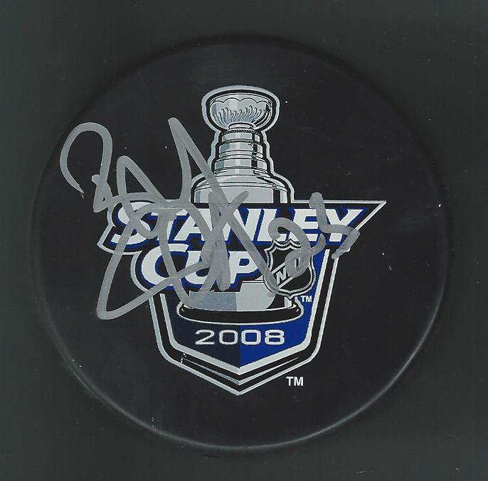 Brad Stuart Signed Detroit Red Wings 2008 Stanley Cup Champions Logo Puck