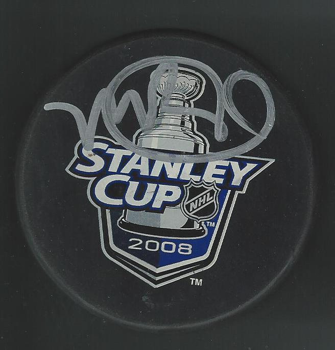 Mike Babcock Signed Detroit Red Wings 2008 Stanley Cup Champions Logo Puck