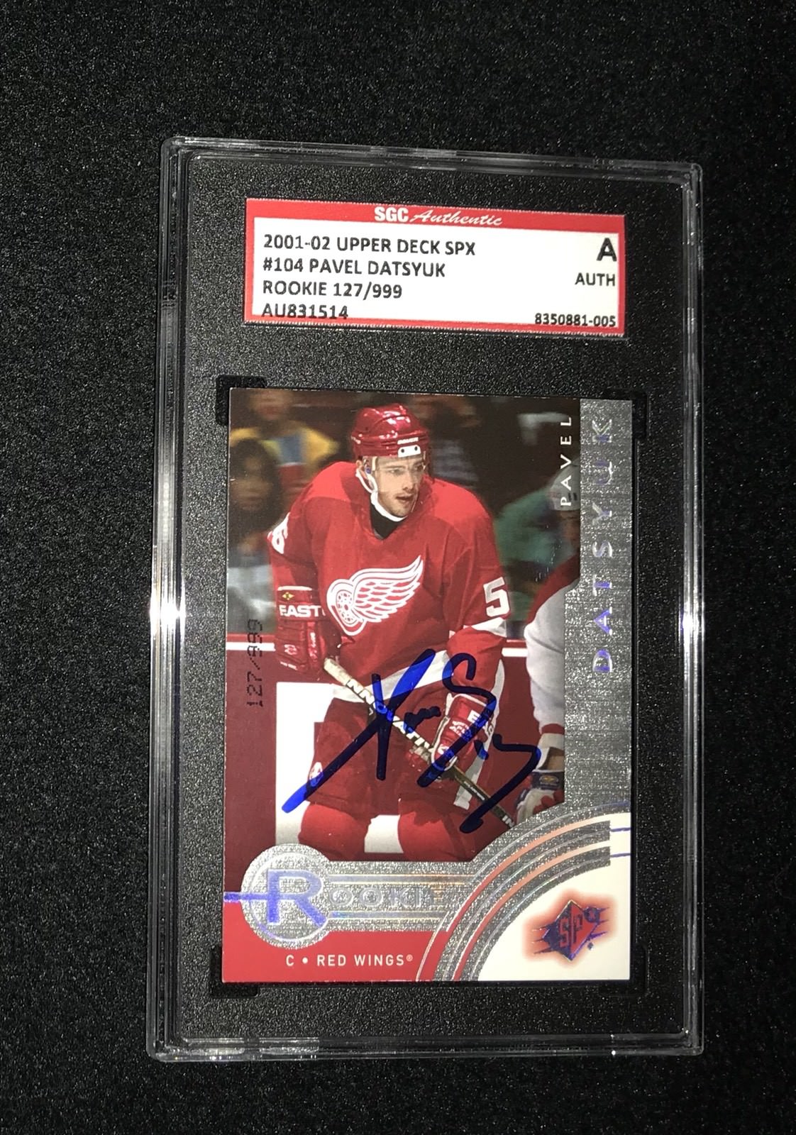 PAVEL DATSYUK SIGNED 2001/02 UPPER DECK SPX ROOKIE CARD #104 SGC AUTHENTICATED