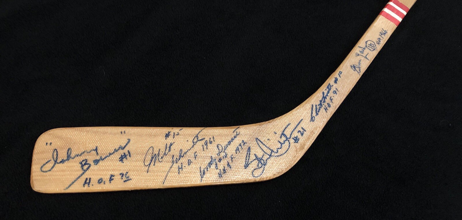 Louisville Stick Signed By 6 Hockey Hall Of Famers Mikita Schmidt Bower Lach