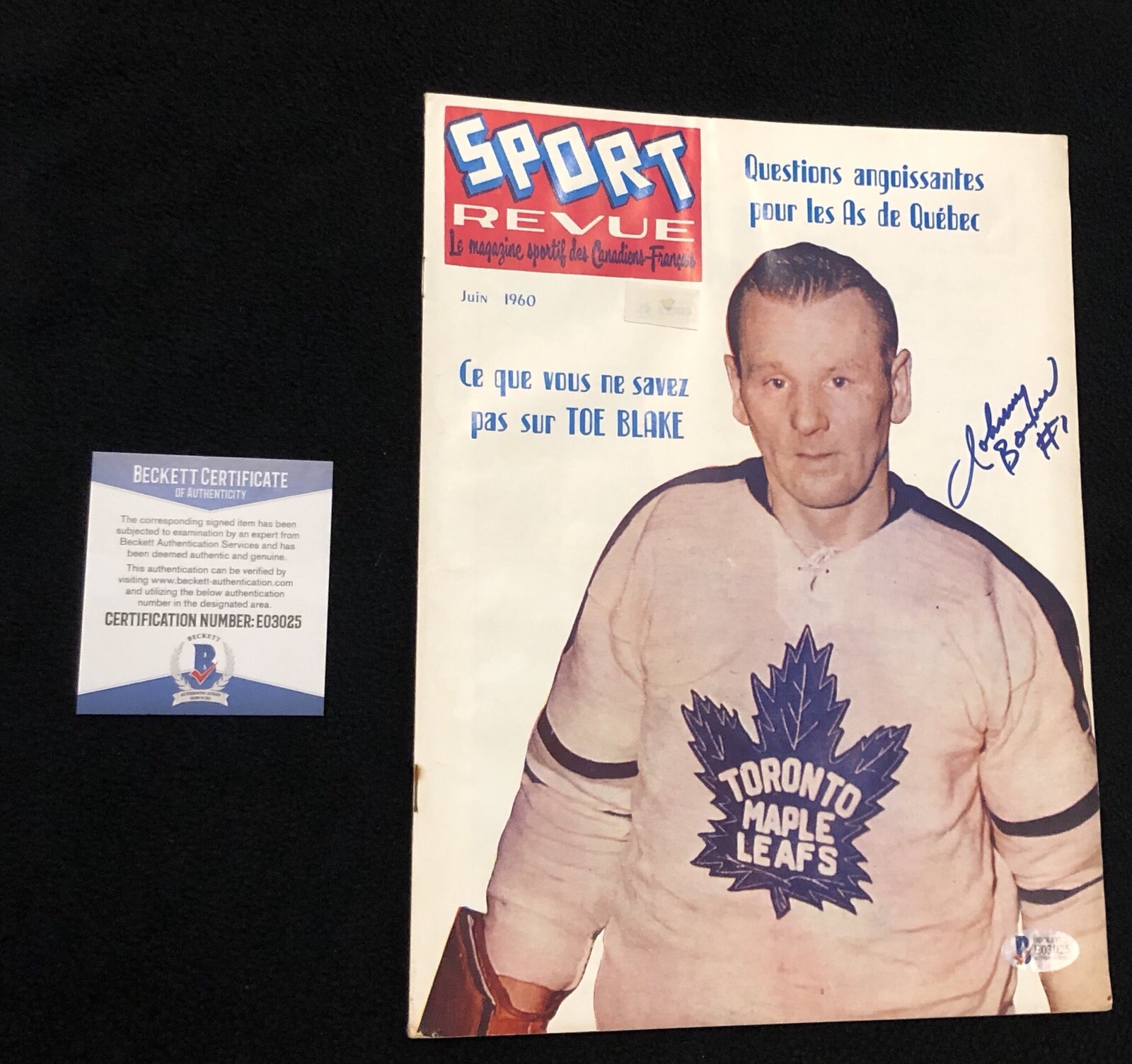 Johnny Bower Signed Toronto Maple Leafs 1960 Sport Revue Magazine Beckett COA