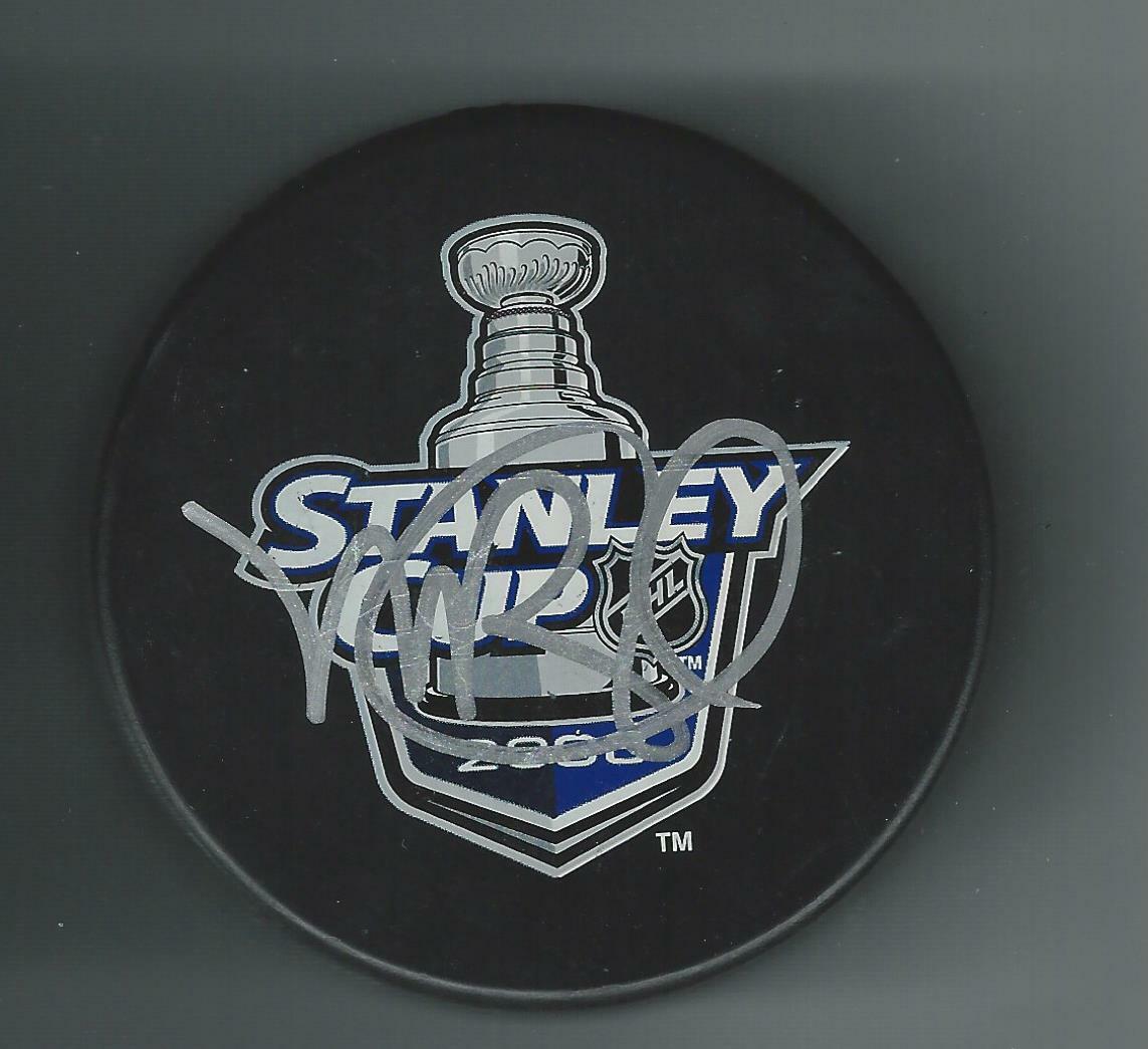 Mike Babcock Signed Detroit Red Wings 2008 Stanley Cup Champions Logo Puck