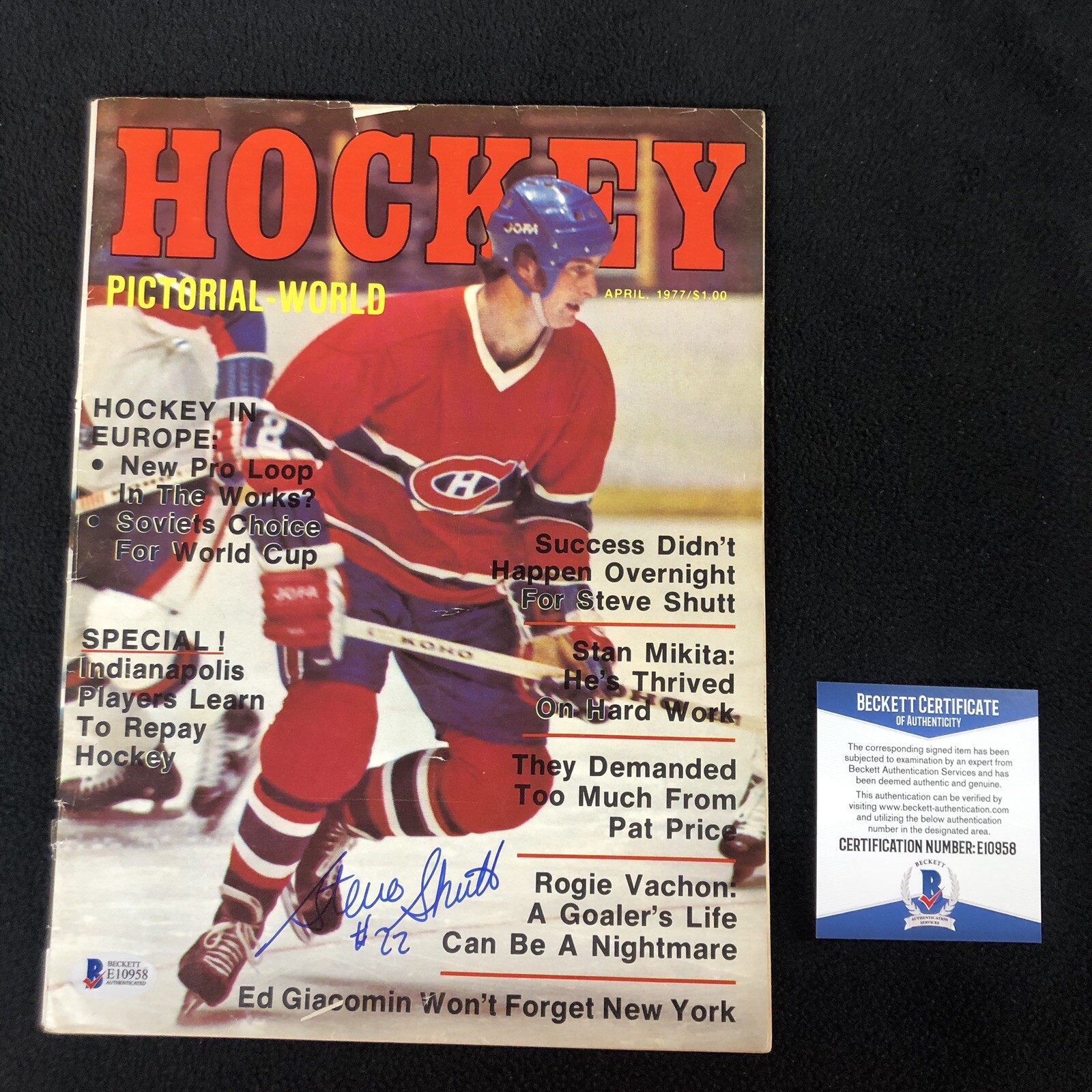 Steve Shutt Signed Montreal Canadiens Hockey Pictorial Magazine Beckett COA