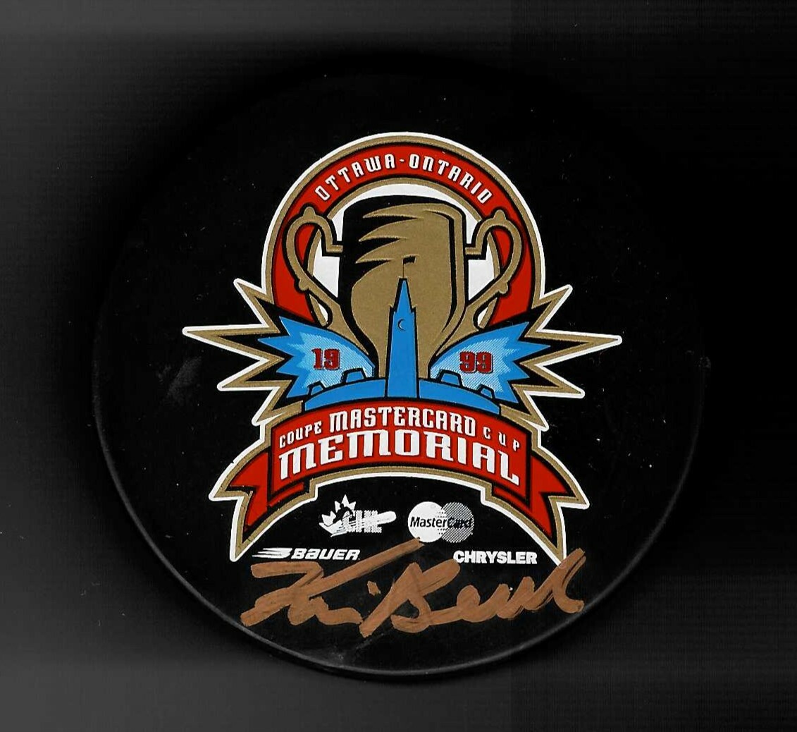 Kris Beech Signed Calgary Hitmen 1999 Memorial Cup Souvenir Puck Penguins