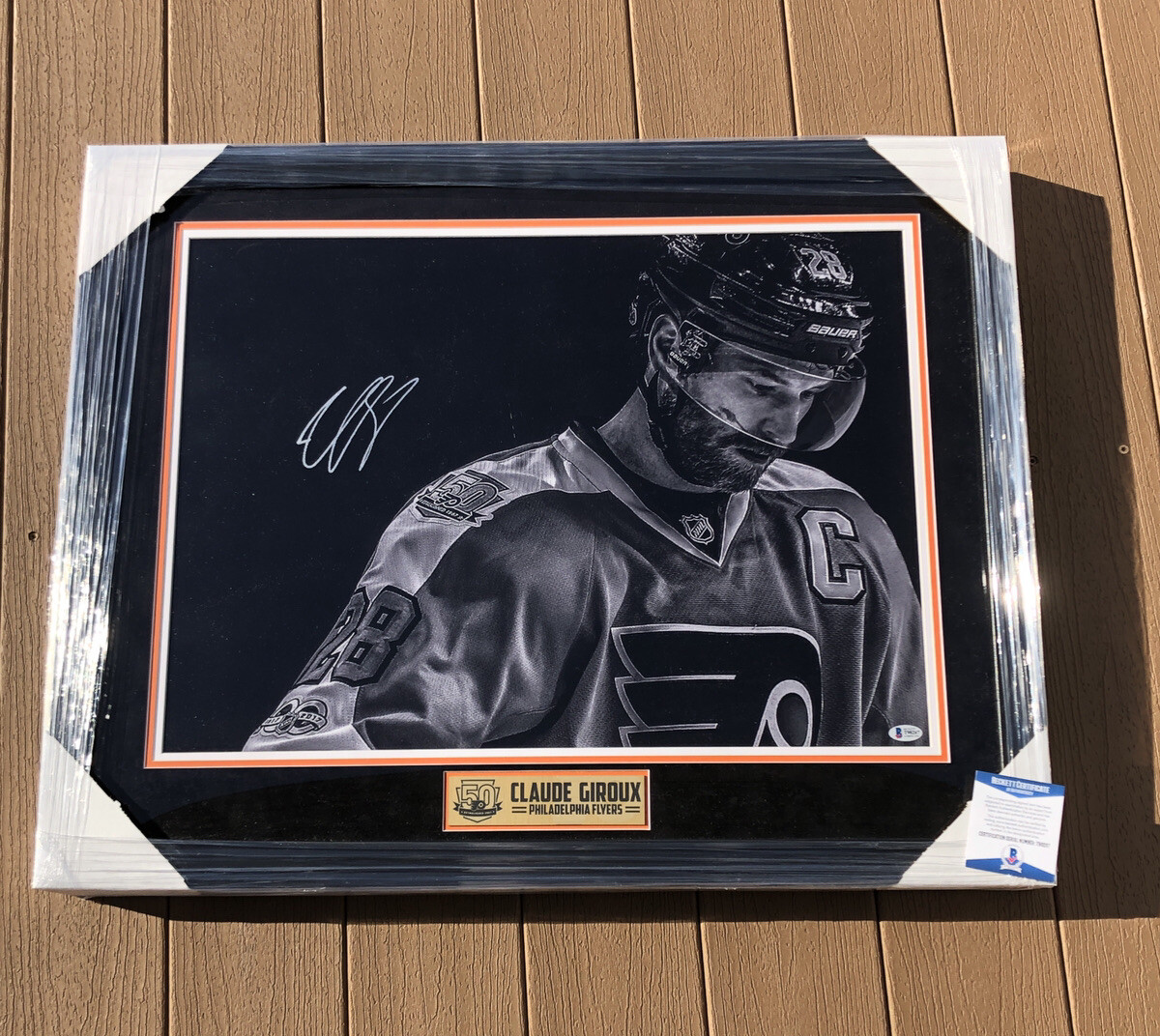 Claude Giroux Signed Philadelphia Flyers 24.5x30.5 Framed Canvas Beckett COA