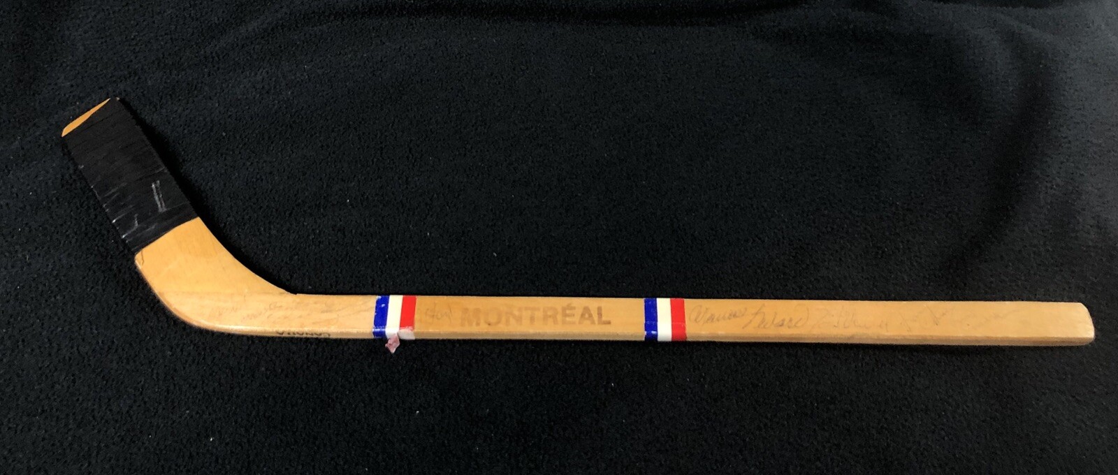 Montreal Canadiens Vintage Mini Stick Signed By 10 Legends & HOF'ers JSA LOA COA