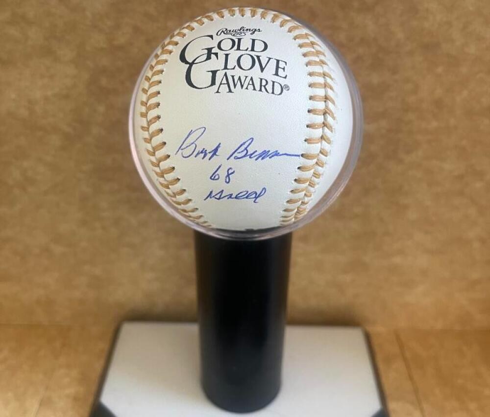 BOB BEAMON 68 GOLD SIGNED AUTO GOLD GLOVE BASEBALL BECKETT AUTH