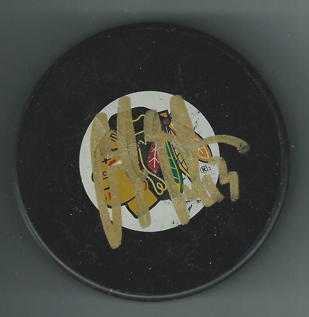 Brandon SAAD SIGNED Chicago BLACKHAWKS Puck