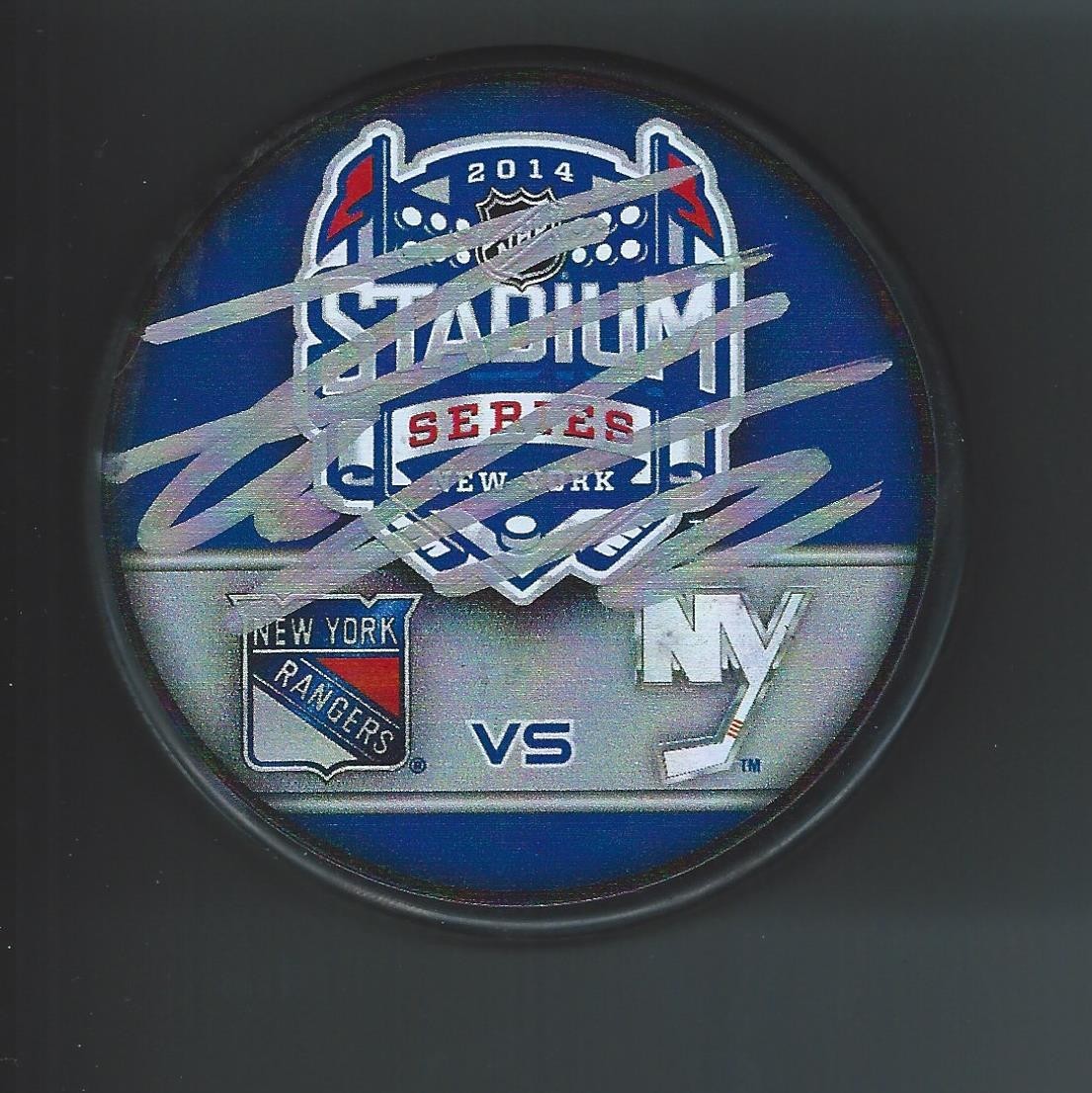 Thomas Vanek Signed New York Islanders 2014 STADIUM SERIES Puck