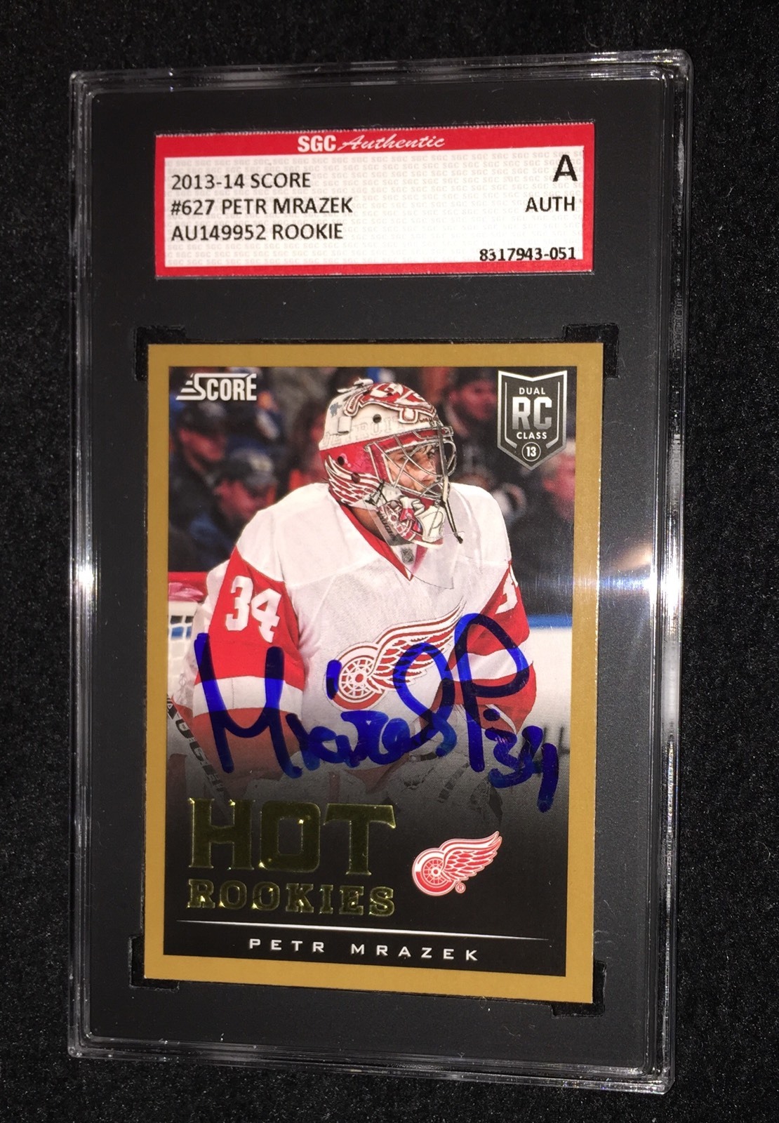 PETR MRAZEK SIGNED 2013/14 UD SCORE GOLD ROOKIE CARD #627 SGC AUTHENTICATED