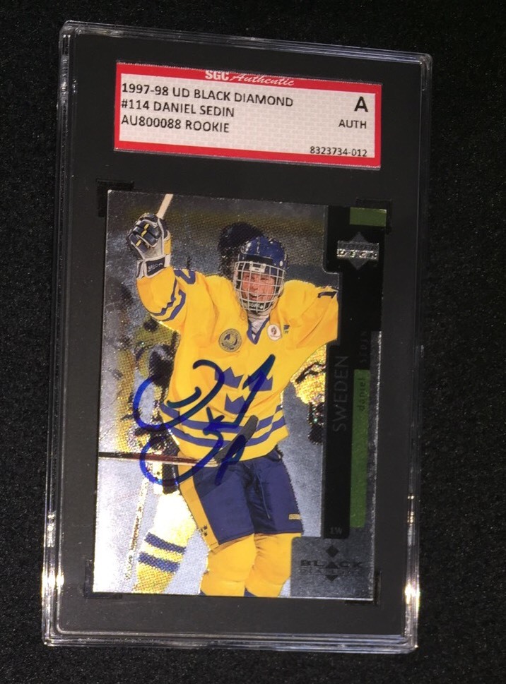 DANIEL SEDIN SIGNED 1997/98 BLACK DIAMOND ROOKIE CARD #114 SGC AUTHENTICATED
