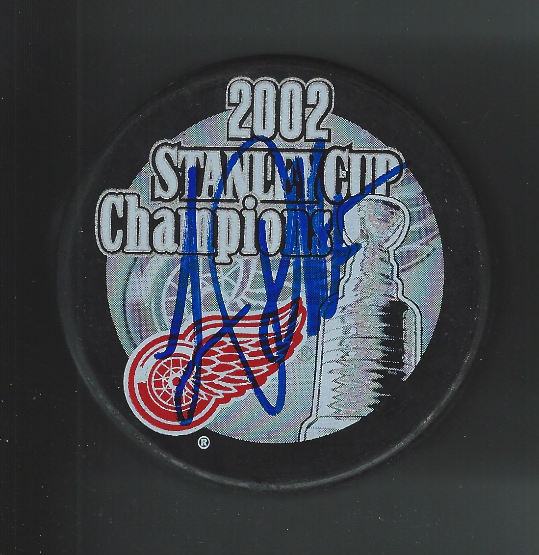 Luc Robitaille Signed Detroit Red Wings 2002 Stanley Cup Puck
