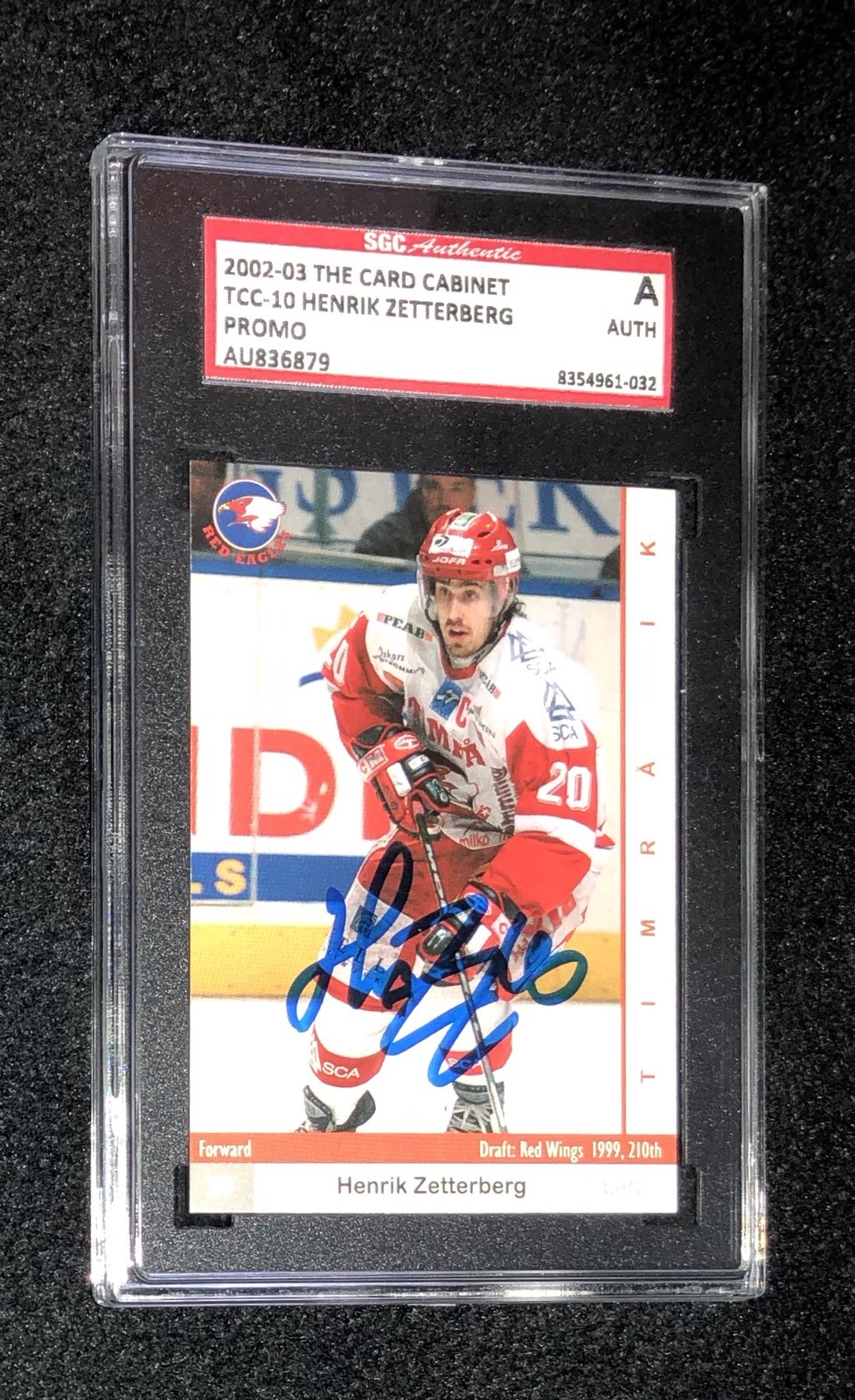 HENRIK ZETTERBERG SIGNED 2002/03 TIMRA  SWEDISH PROMO CARD #TCC-10 SGC AU836879