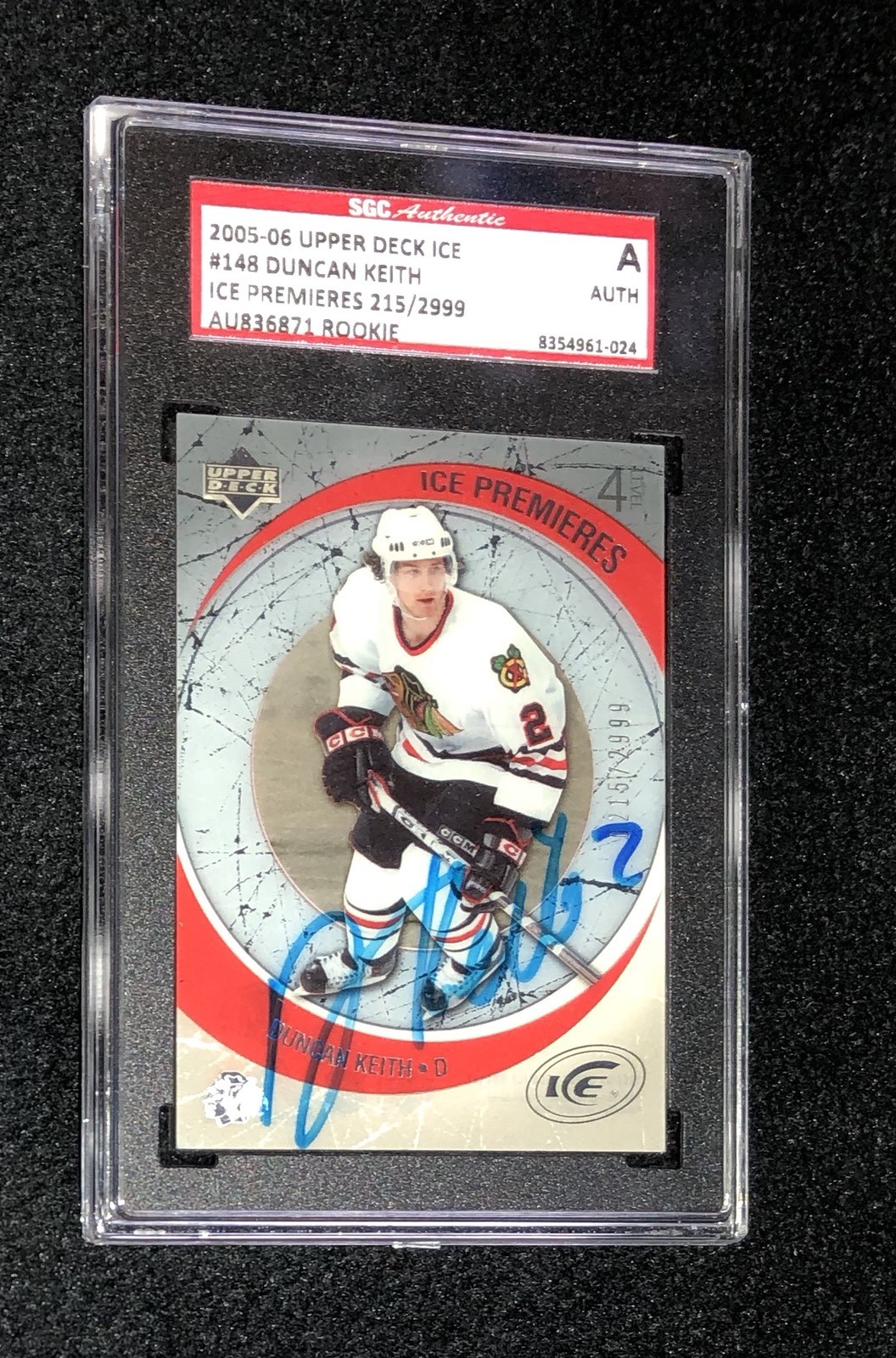 DUNCAN KEITH SIGNED 2005/06 UPPER DECK ICE ROOKIE CARD #148 SGC AUTHENTICATED
