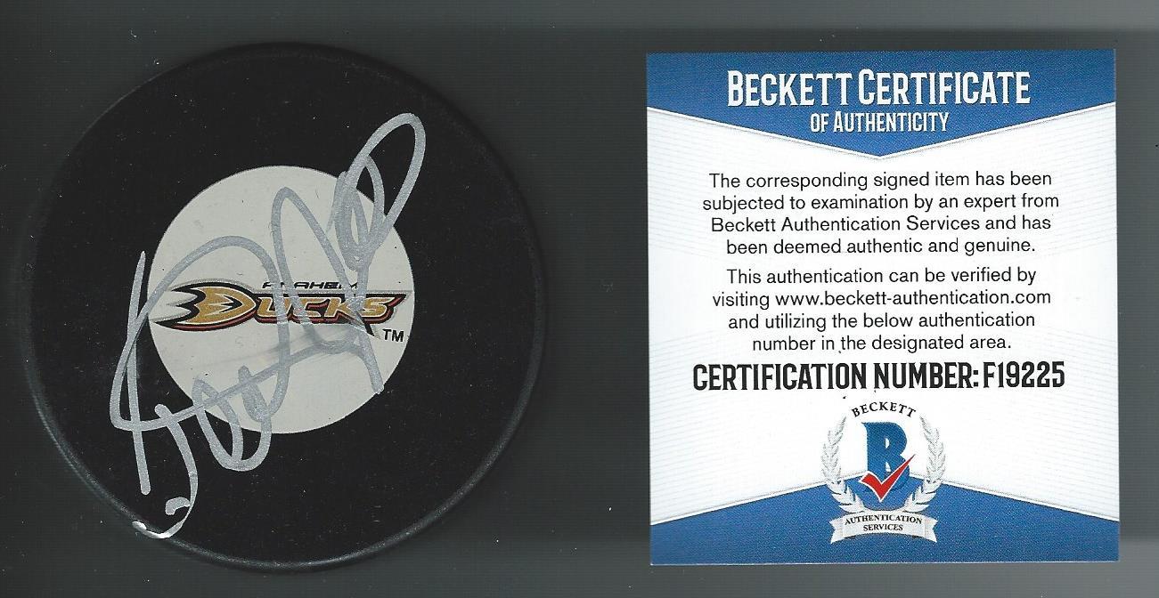 Teemu Selanne Signed Anaheim Ducks Puck Beckett COA F19225