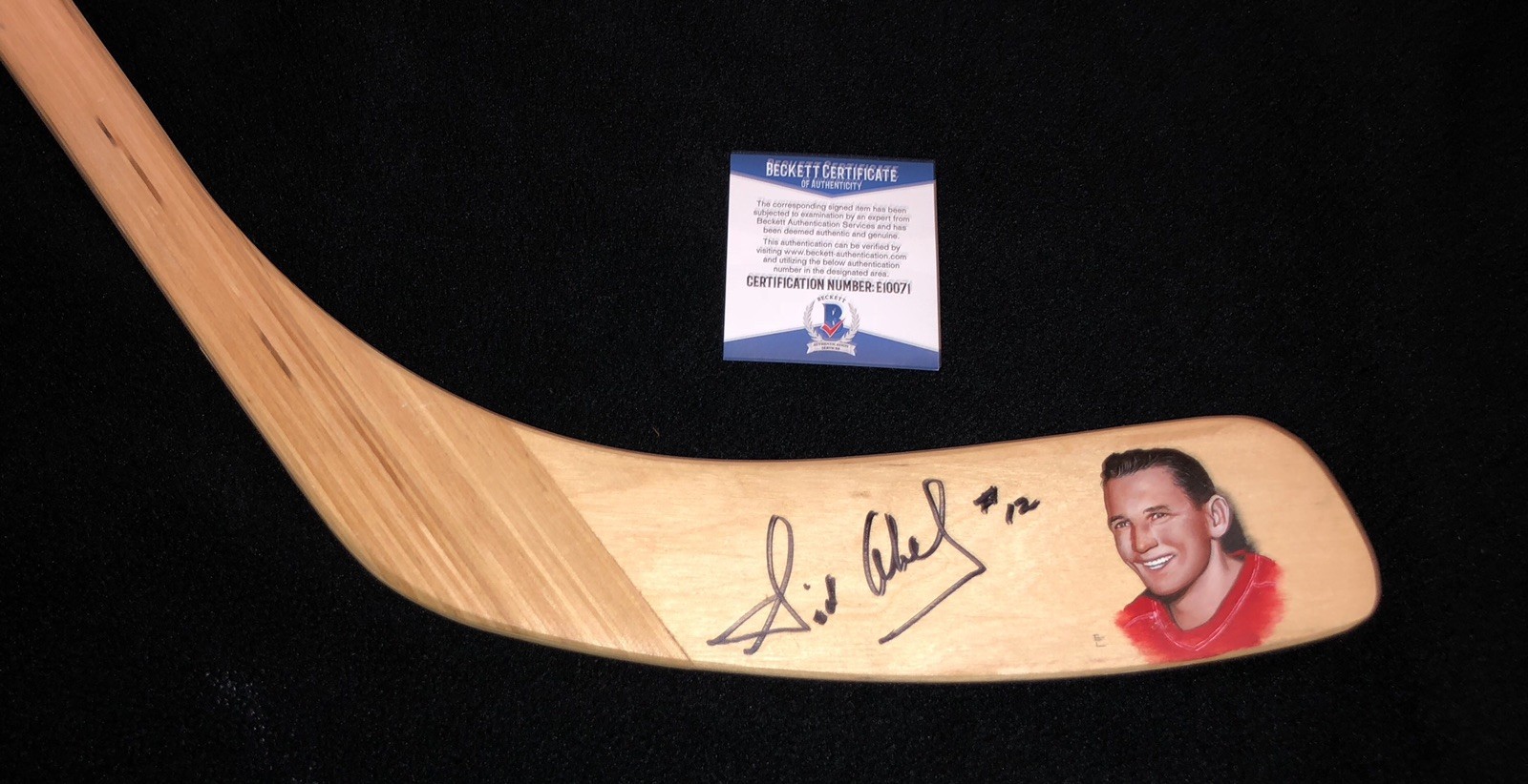 Sid Abel Signed Detroit Red Wings Hand Painted Litho Hockey Stick Beckett COA