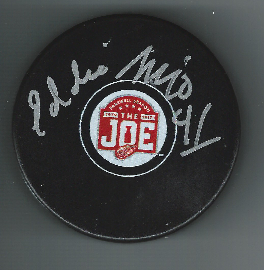 Eddio Mio Signed Detroit Red Wings Joe Louis Arena JLA Farewell Season Puck
