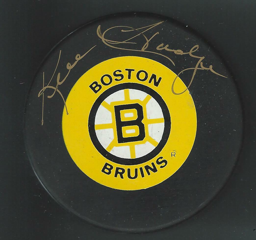 Ken Hodge Jr Signed Boston Bruins Trench Puck