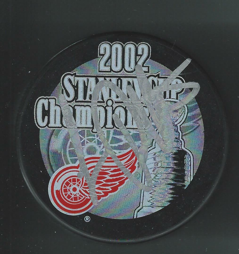 Luc Robitaille Signed Detroit Red Wings 2002 Stanley Cup Champions Puck Silver