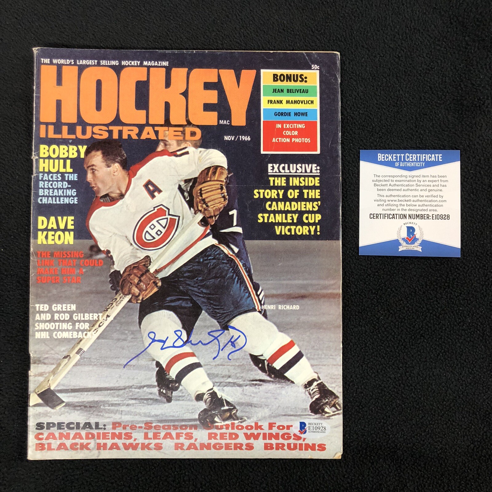 Henri Richard Signed Montreal Canadiens Hockey Illustrated Magazine Beckett COA