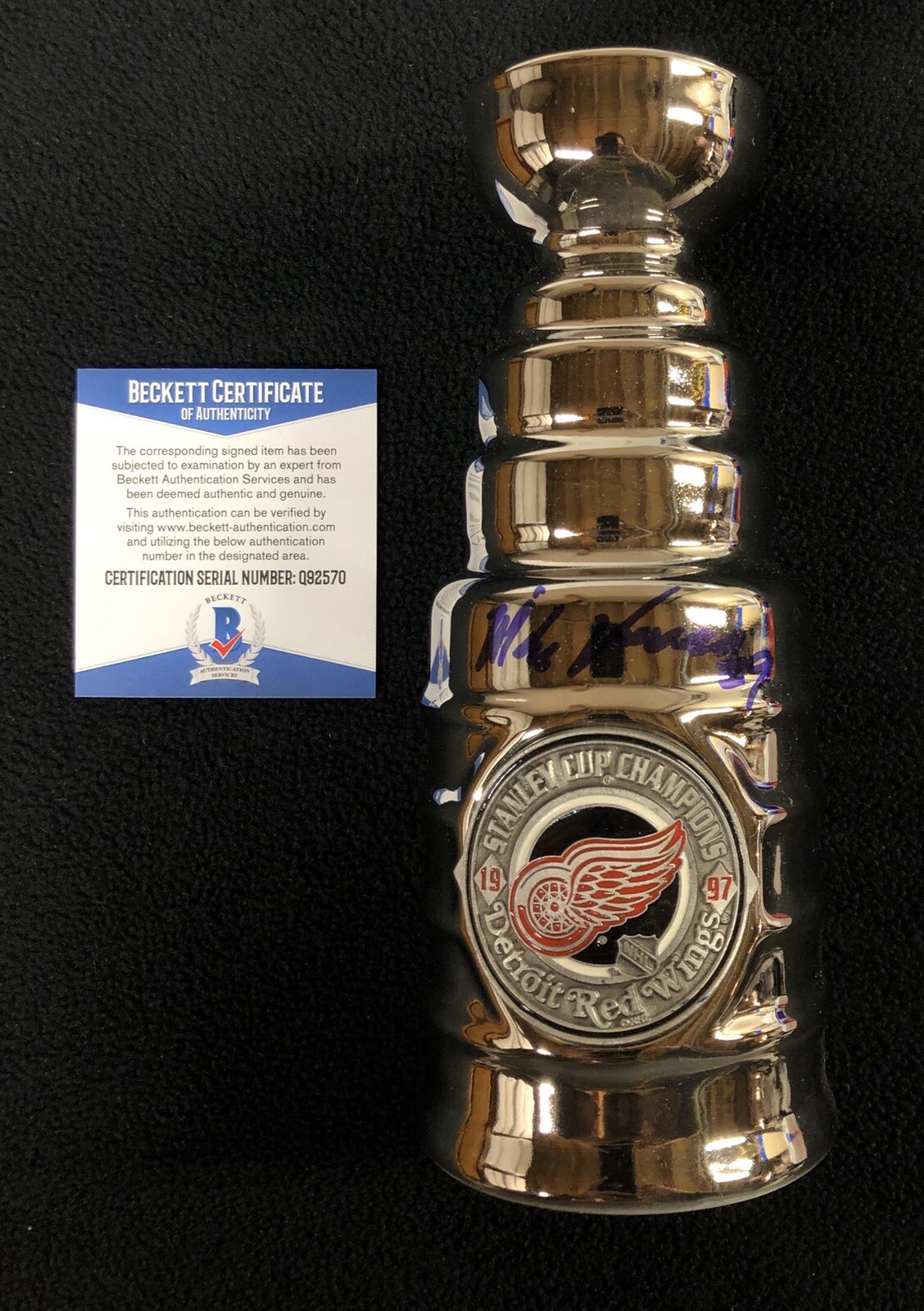Mike Vernon Signed Detroit Red Wings 1997 Mini Stanley Cup Beckett COA