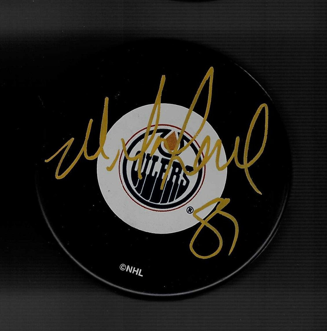 Mike Comrie Signed Edmonton Oilers Puck