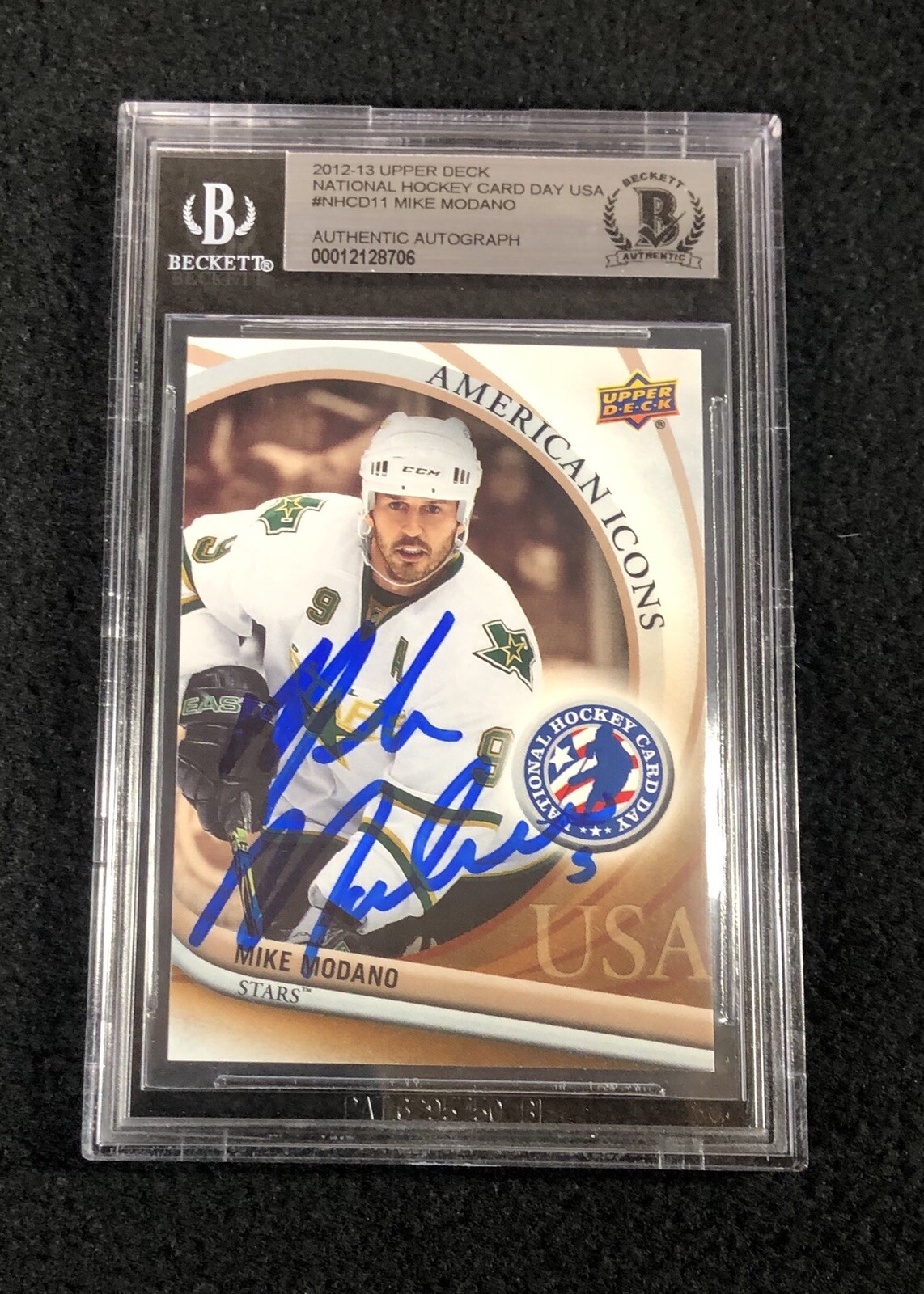 Mike Modano Signed 2012/13 Upper Deck National Card Day Card Beckett Certified