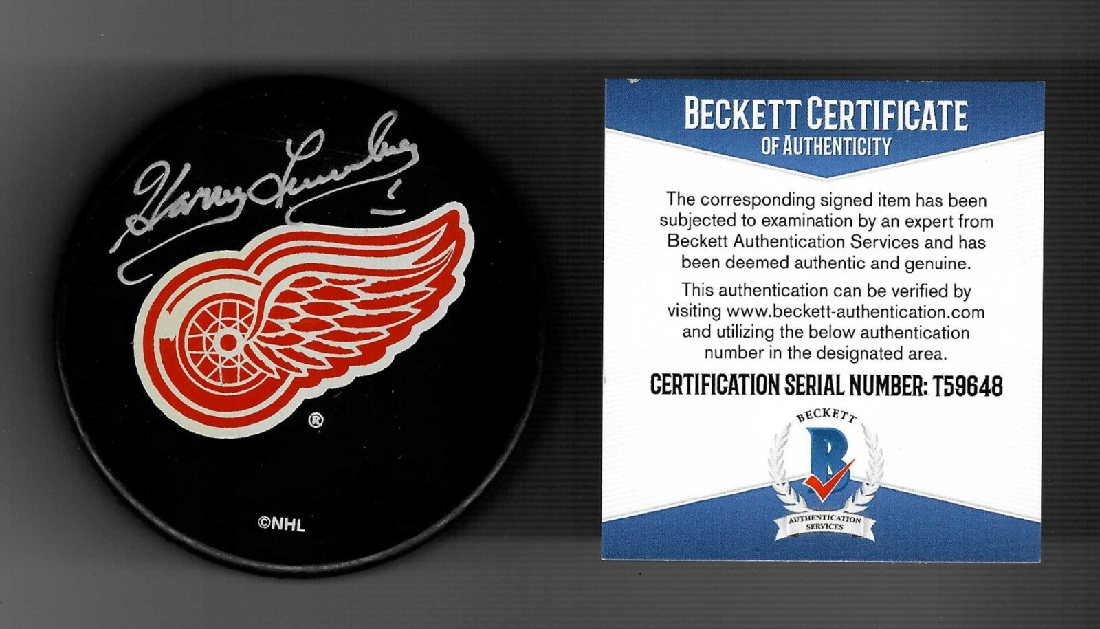 Harry Lumley Signed Detroit Red Wings Souvenir Puck Beckett COA