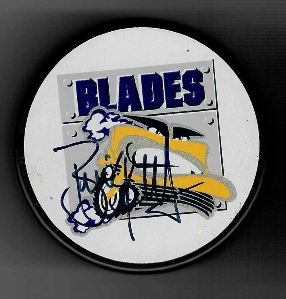 Brian Skrudland Signed Kamloops Blades Souvenir Puck Montreal Canadiens Stars
