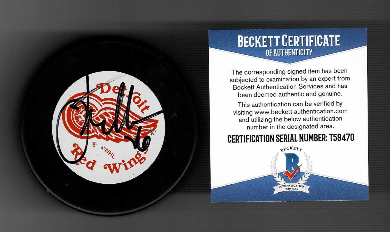 Joe Kocur Signed Detroit Red Wings Souvenir Puck Beckett COA