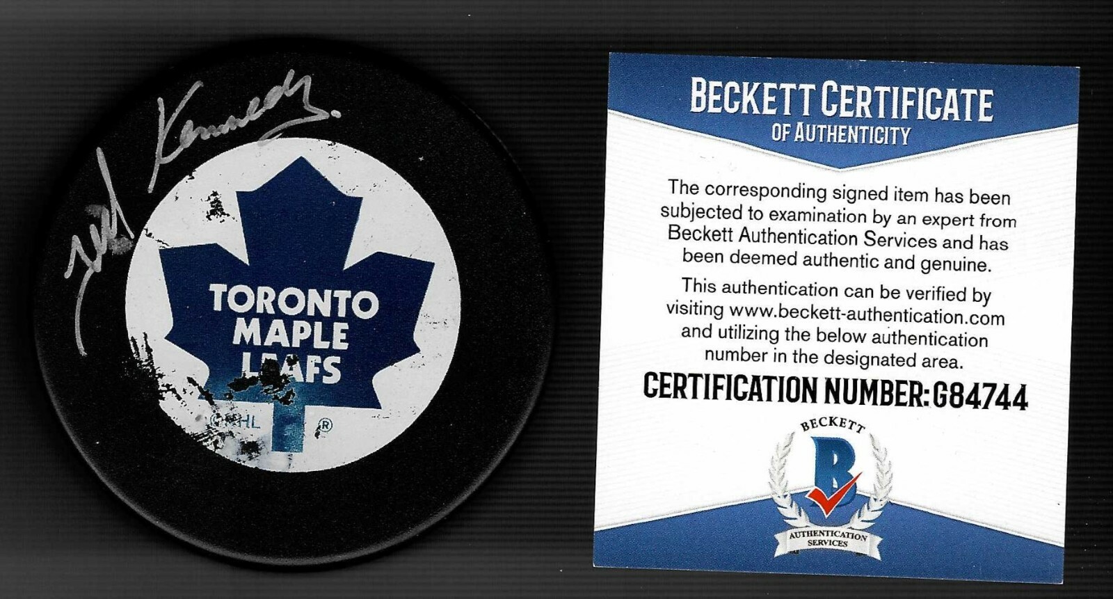 Ted Kennedy Signed Toronto Maple Leafs Souvenir Puck Beckett COA