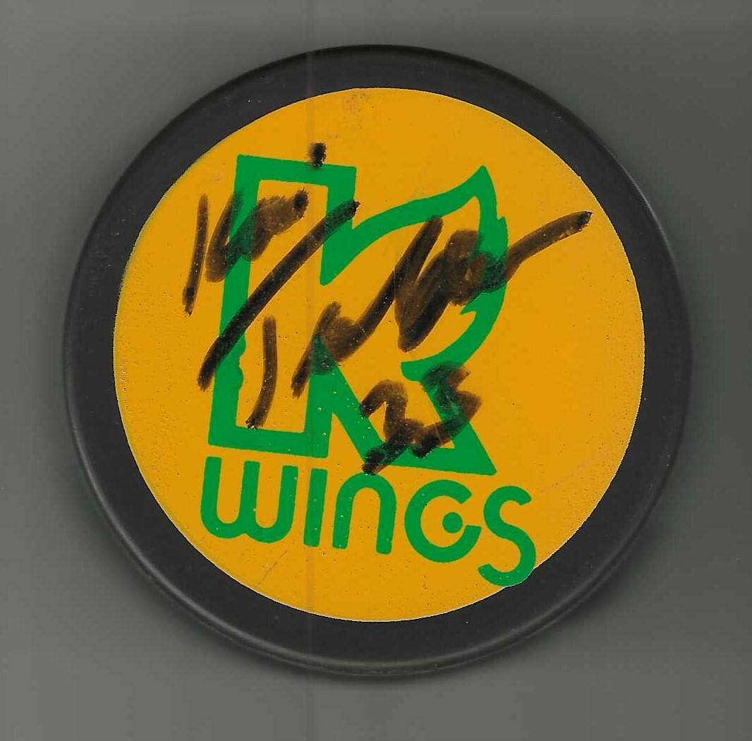 Kari Takko Signed Vintage Kalamazoo Wings IHL Puck Minnesota North Stars