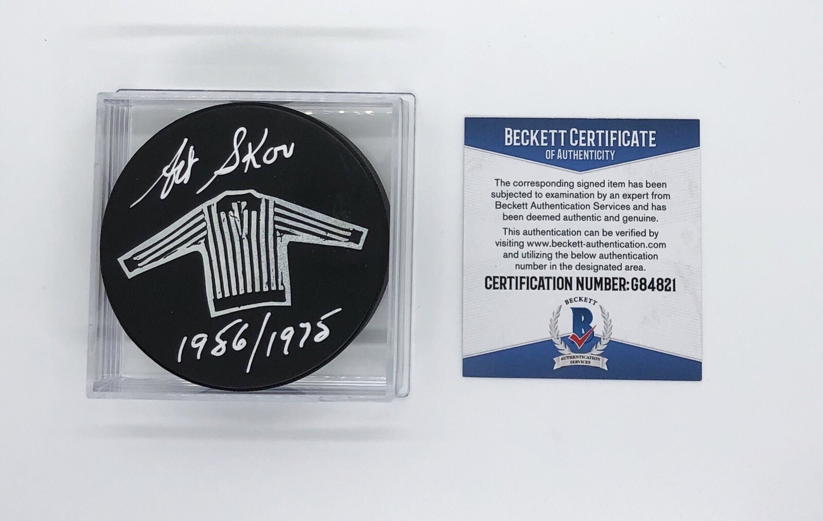 Art Skov Signed NHL Legend Referee Signed Souvenir Puck Beckett COA