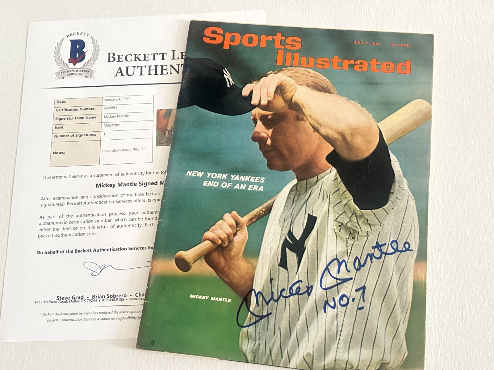 MICKEY MANTLE Signed 6/21/65 SPORTS ILLUSTRATED Beckett (BAS) LOA w/ Inscrip