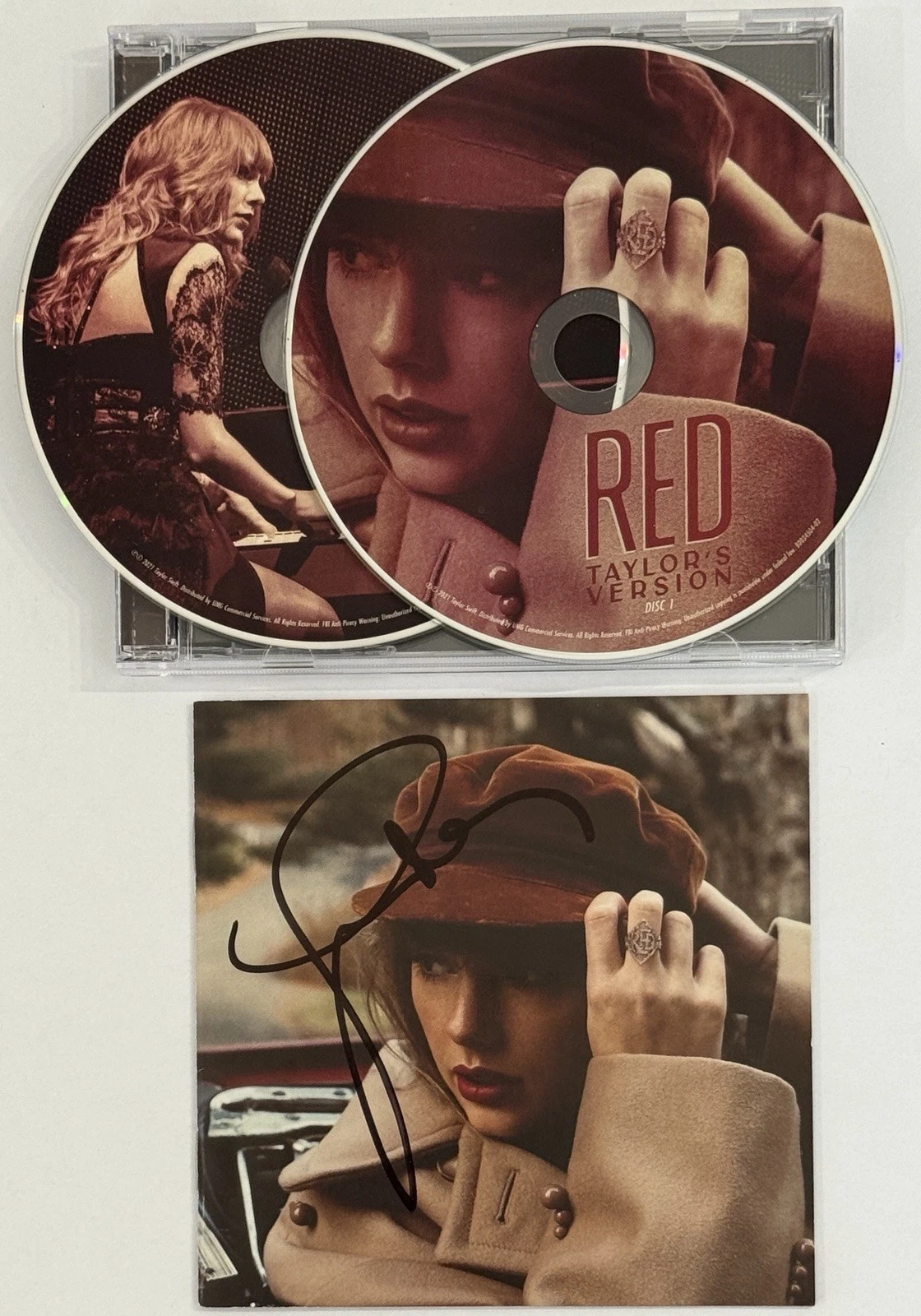 TAYLOR SWIFT Red TV SIGNED RARE LONG SIGNATURE Cover Book & CD PSA DNA Authentic
