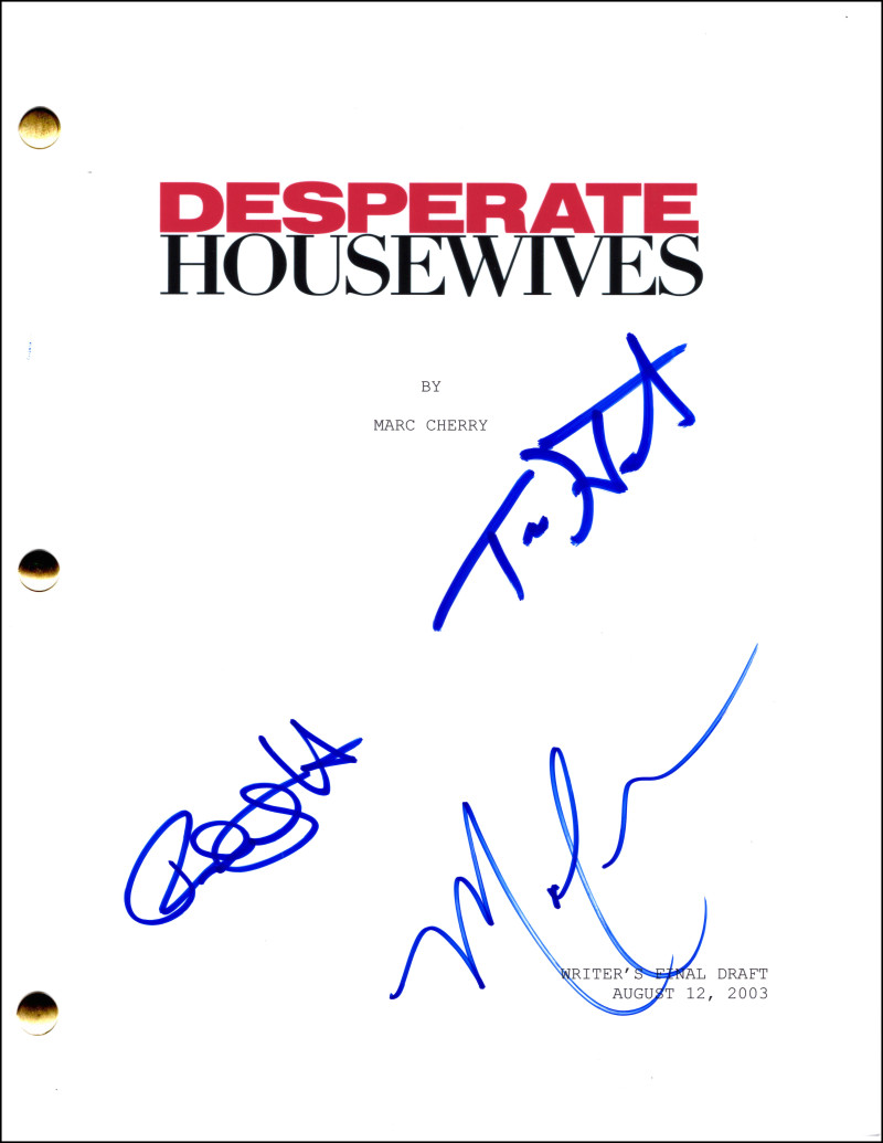 Marcia Cross Teri Hatcher Huffman Signed Autograph Desperate Housewives Script