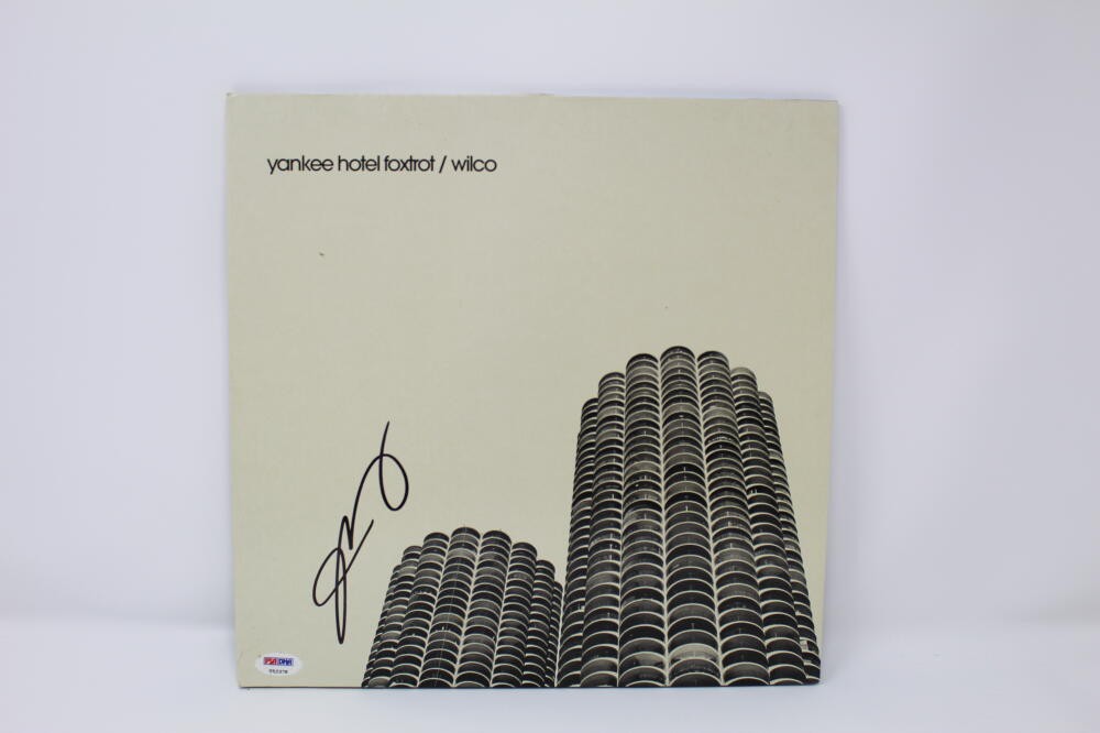 JEFF TWEEDY WILCO SIGNED AUTOGRAPH ALBUM VINYL RECORD - YANKEE HOTEL FOXTROT PSA