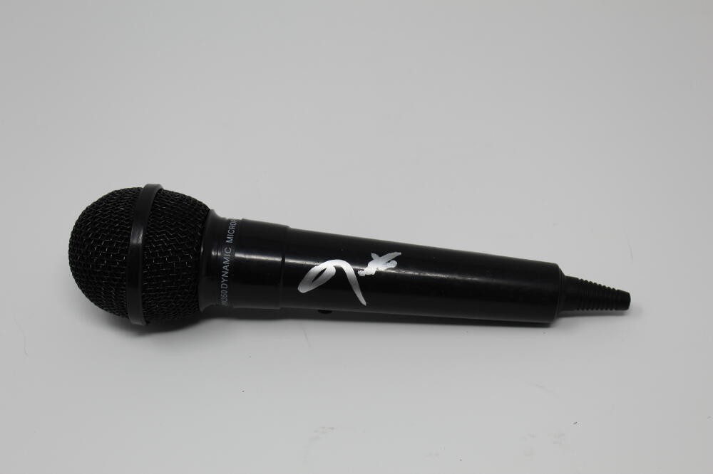 JUSTIN TIMBERLAKE SIGNED AUTOGRAPH MICROPHONE NSYNC SOCIAL NETWORK JUSTIFIED PSA