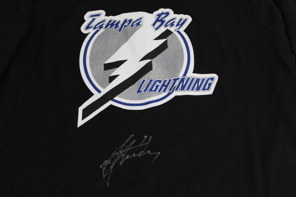 STEVEN STAMKOS SIGNED AUTOGRAPH LIGHTNING JERSEY -TAMPA BAY CAPTAIN CANADA B PSA