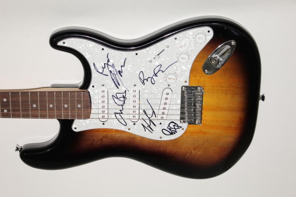 BAND OF HORSES FULL BAND (X5) SIGNED AUTOGRAPH FENDER BRAND ELECTRIC GUITAR  JSA