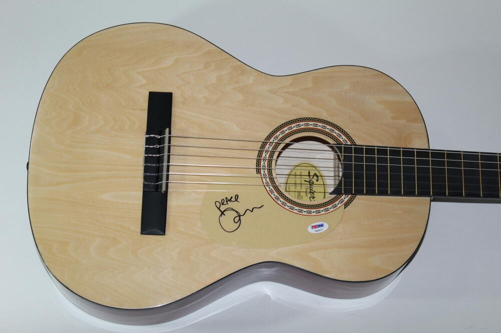 TIM REYNOLDS SIGNED AUTOGRAPH FENDER BRAND ACOUSTIC GUITAR - DMB GUITARIST PSA