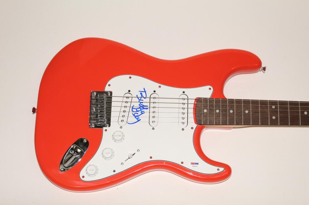 BUDDY GUY SIGNED AUTOGRAPH FENDER ELECTRIC GUITAR BLUES ICON FEELS LIKE RAIN PSA