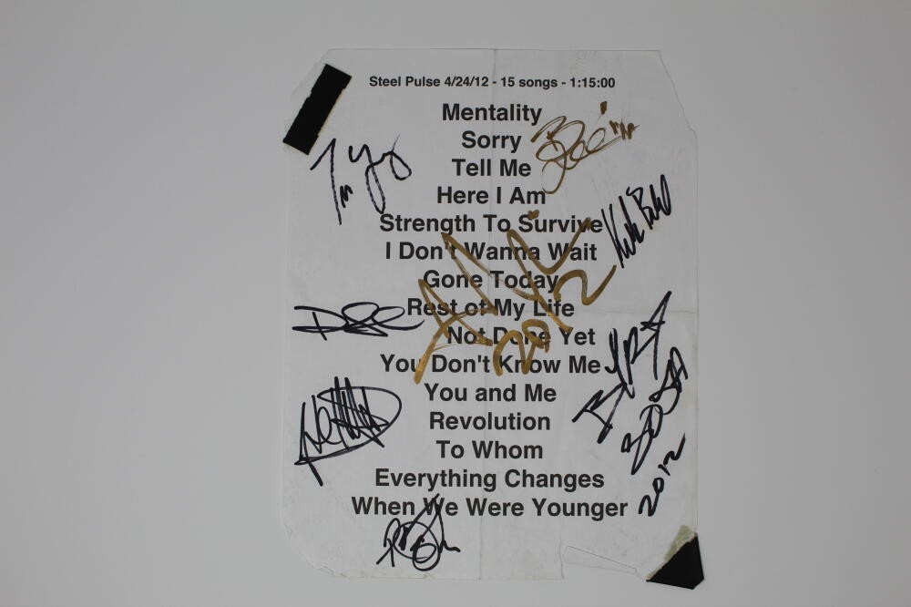 SOJA FULL BAND (X8) SIGNED AUTOGRAPH 4/24/2012 CONCERT USED SETLIST - VERY RARE