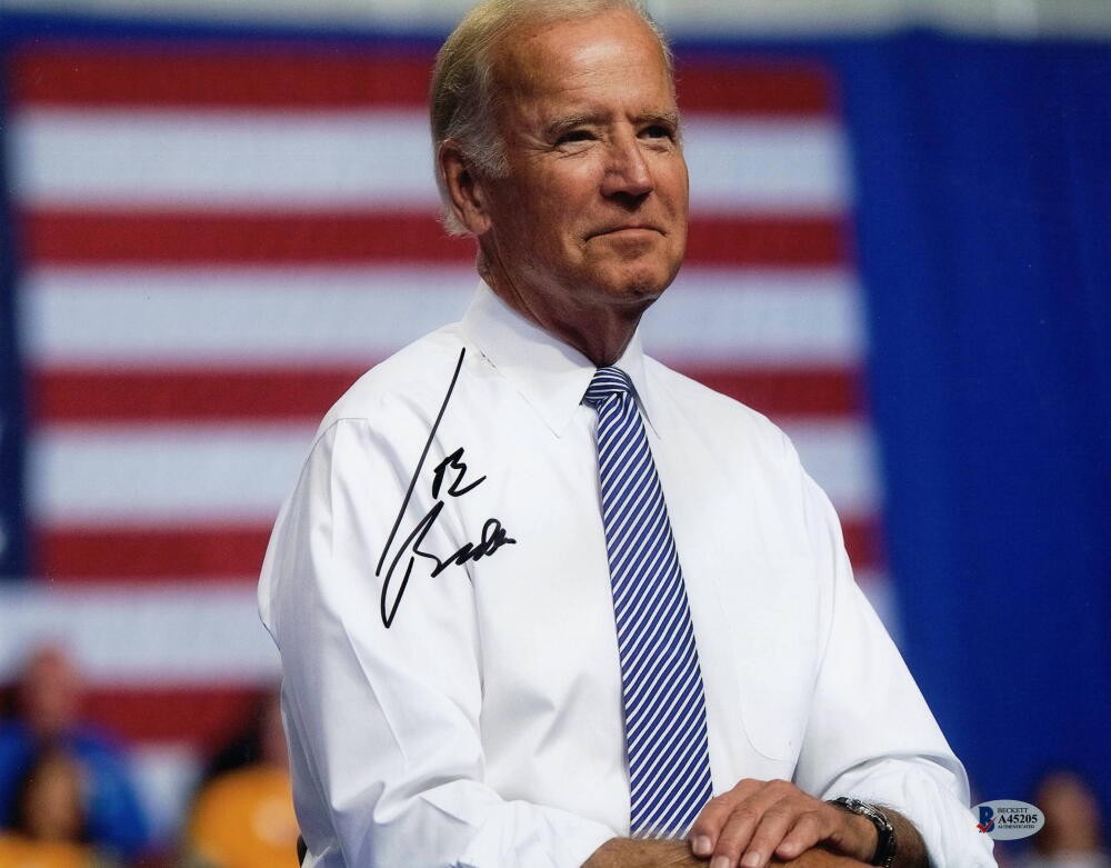 PRESIDENT JOE BIDEN SIGNED AUTOGRAPH 11X14 PHOTO – AMERICAN FLAG, RARE, BECKETT COLLECTIBLE MEMORABILIA