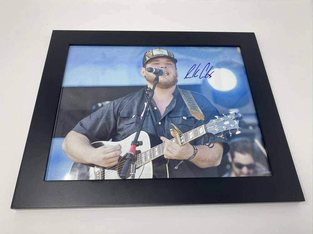 LUKE COMBS SIGNED AUTOGRAPH 11X14 PHOTO FRAMED - WHAT YOU SEE IS WHAT YOU GET B