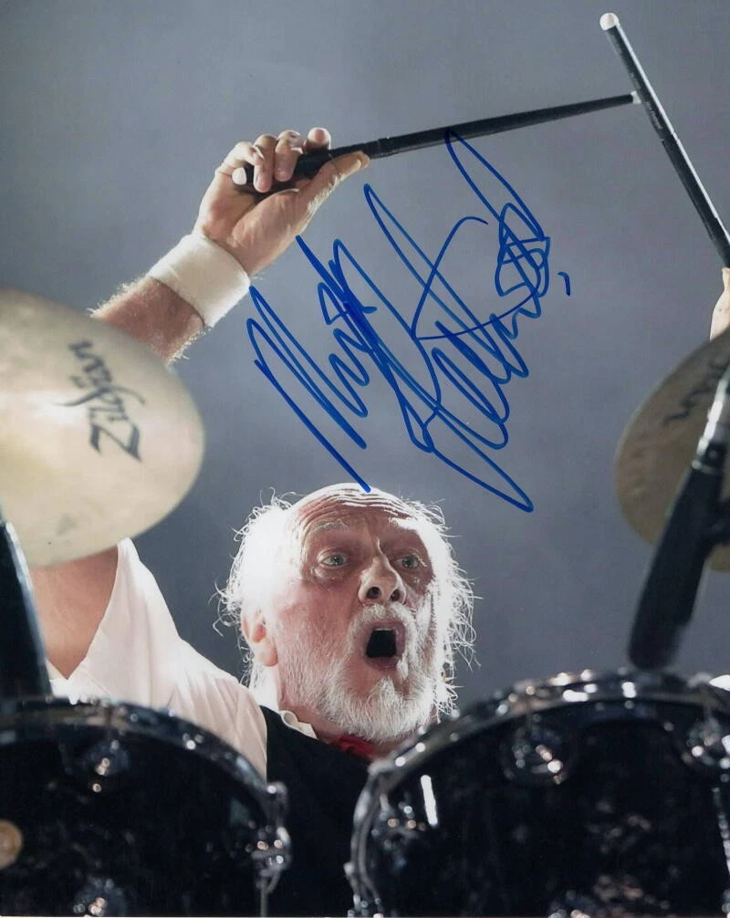 MICK FLEETWOOD SIGNED AUTOGRAPH 8X10 PHOTO - MAC DRUMMER, RUMOURS, ROCK LEGEND
