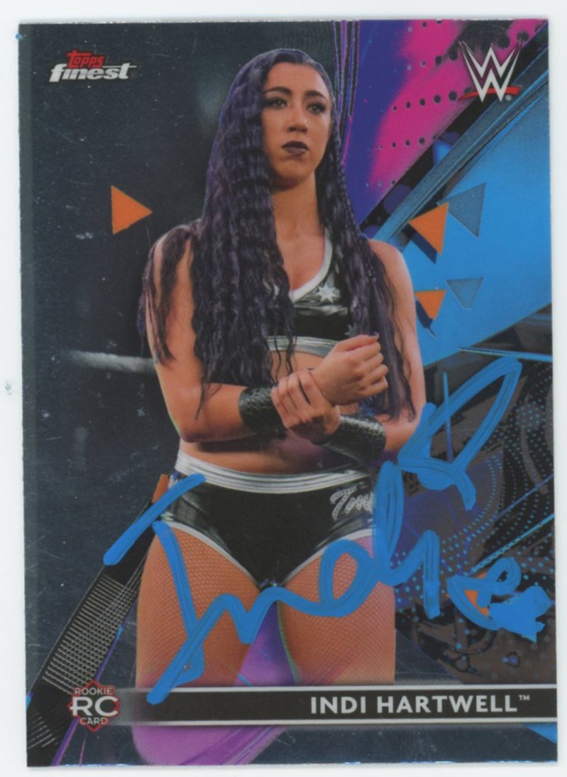 WWE INDI HARTWELL AUTHENTIC SIGNED 2021 TOPPS #84 ROOKIE CARD BAS #BS86698 COLLECTIBLE MEMORABILIA