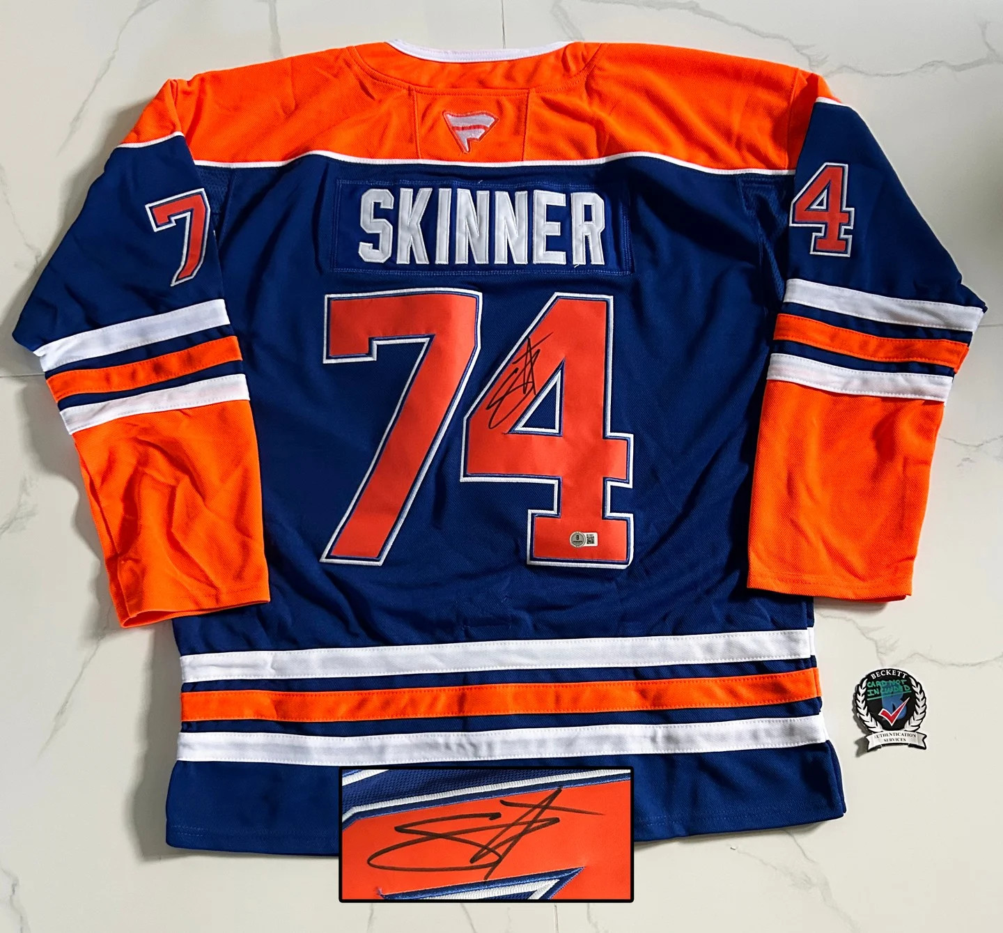 Stuart Skinner Signed Jersey Edmonton Oilers Beckett BAS COA