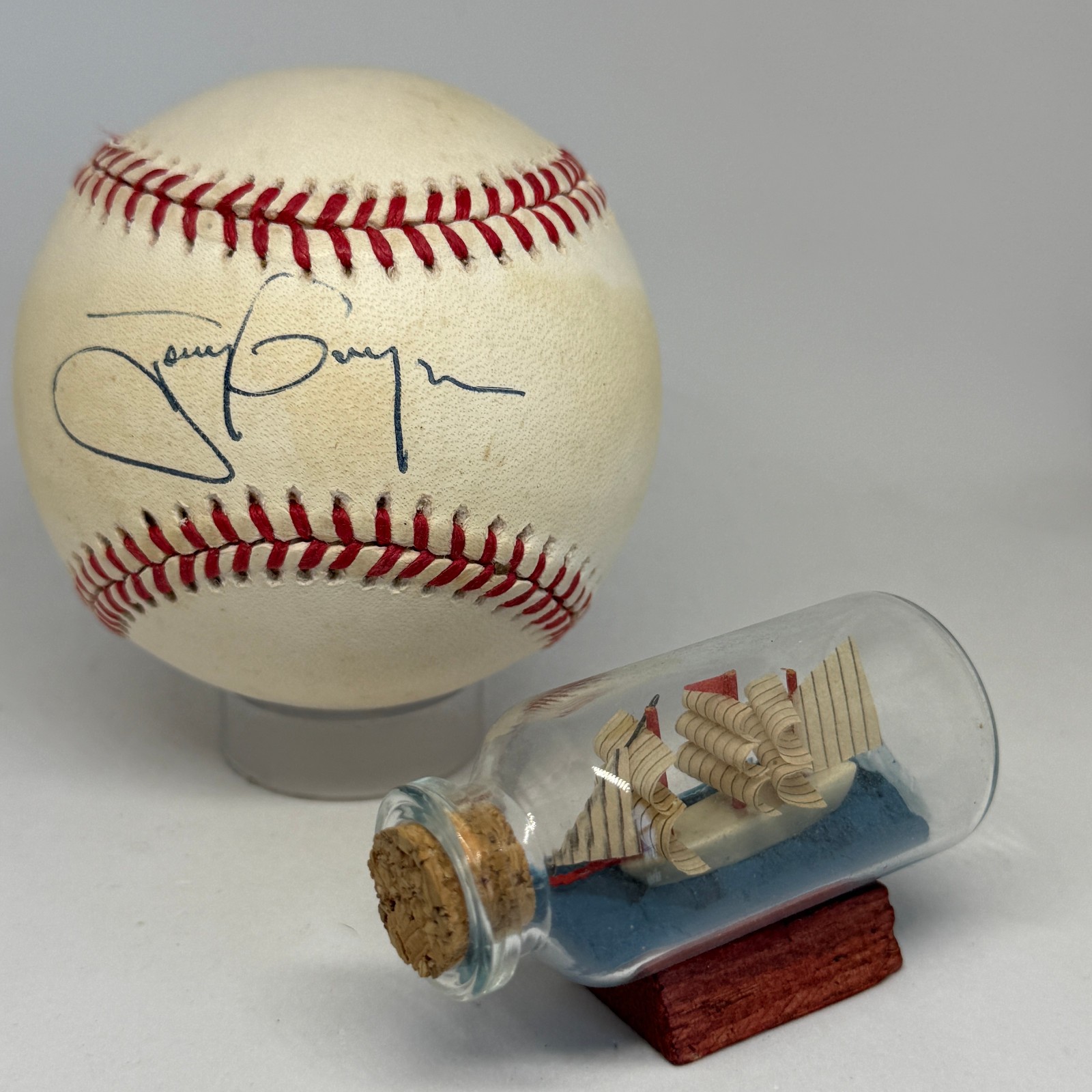 Tony Gwynn signed Rawlings ONL Baseball JSA COA Padres HOF Auto A4148